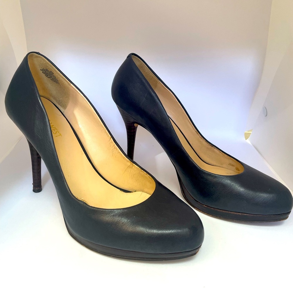 Nine West navy heels